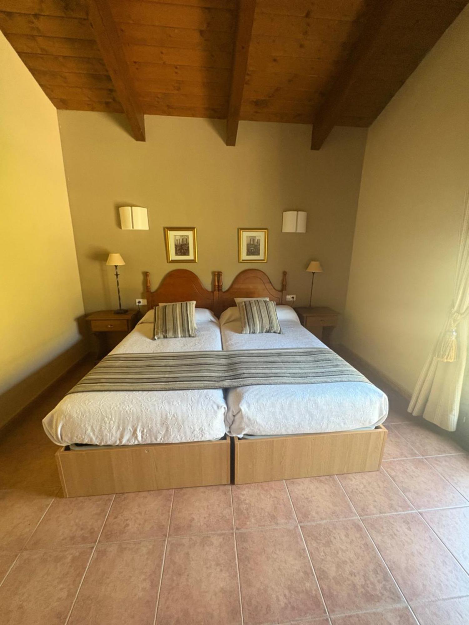Hotel Guara Inluka Las Almunias Oda fotoğraf