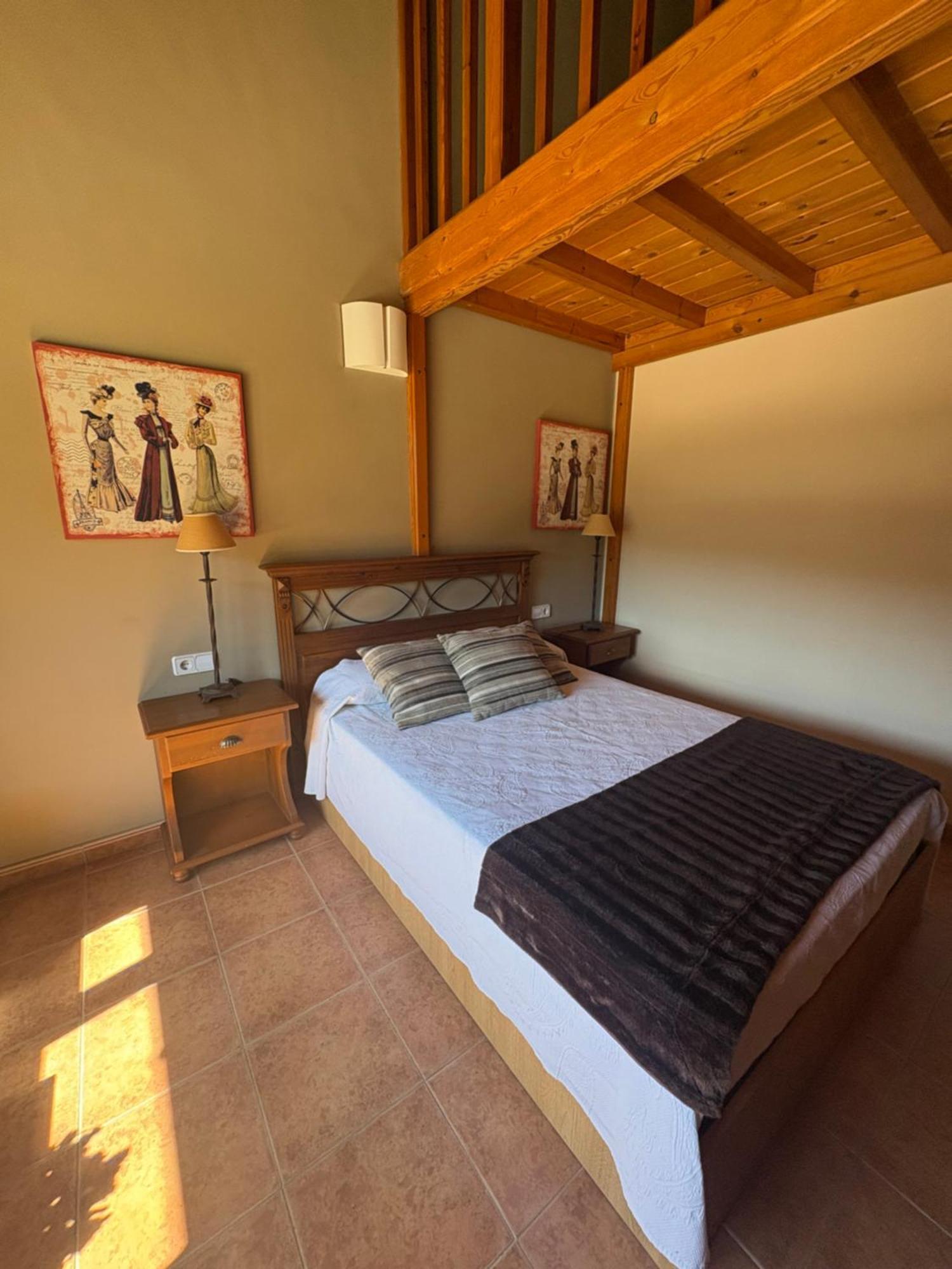 Hotel Guara Inluka Las Almunias Oda fotoğraf