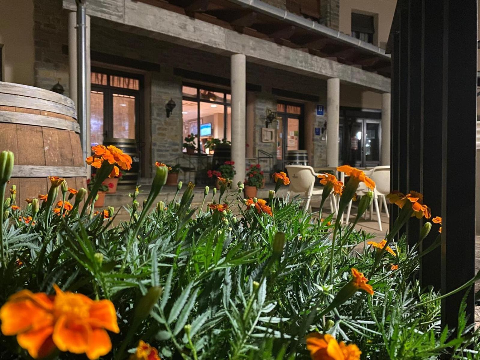 Hotel Guara Inluka Las Almunias Dış mekan fotoğraf